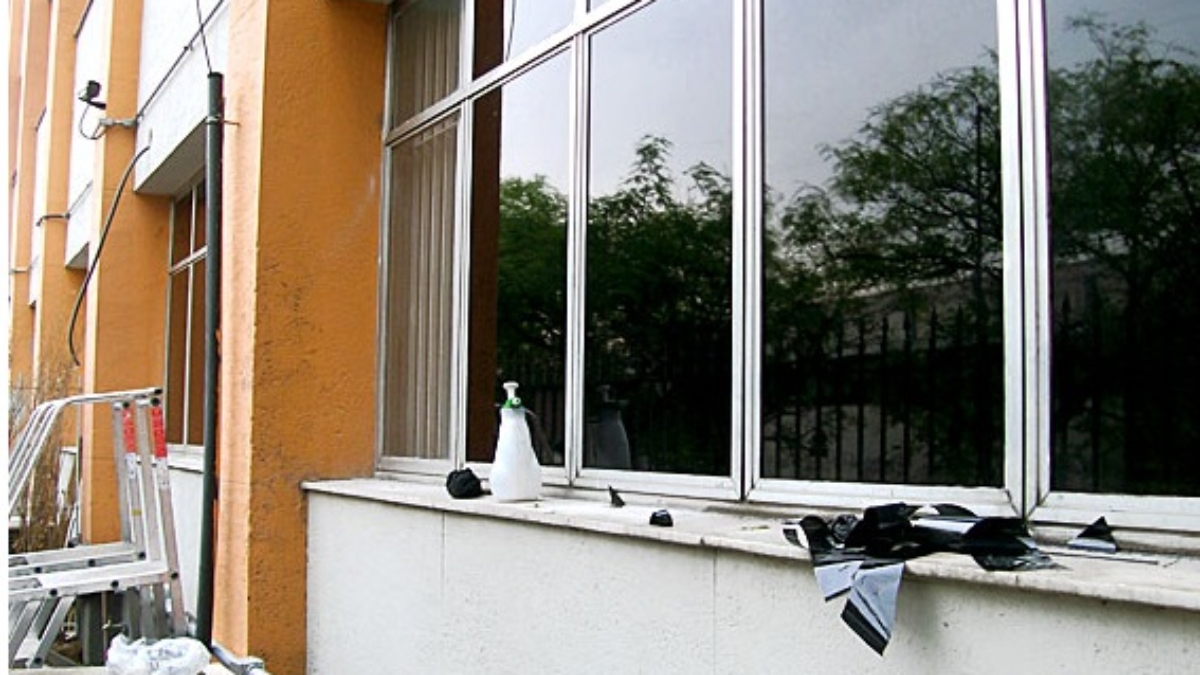 Como aplicar insulfilm nas janelas de casa